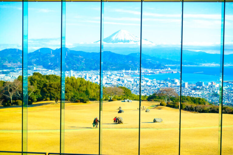 庭園から見た富士山